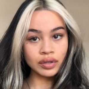 Meet your Posher, Angel